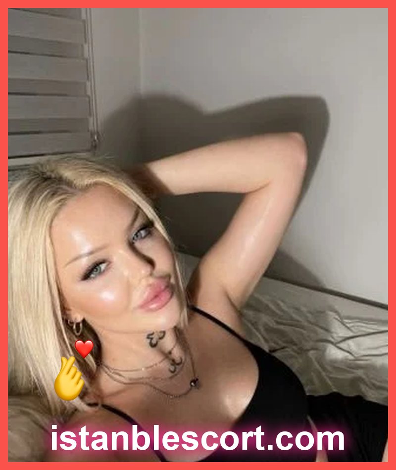 Defne, 27 — Yeşilkent vitrin kartı